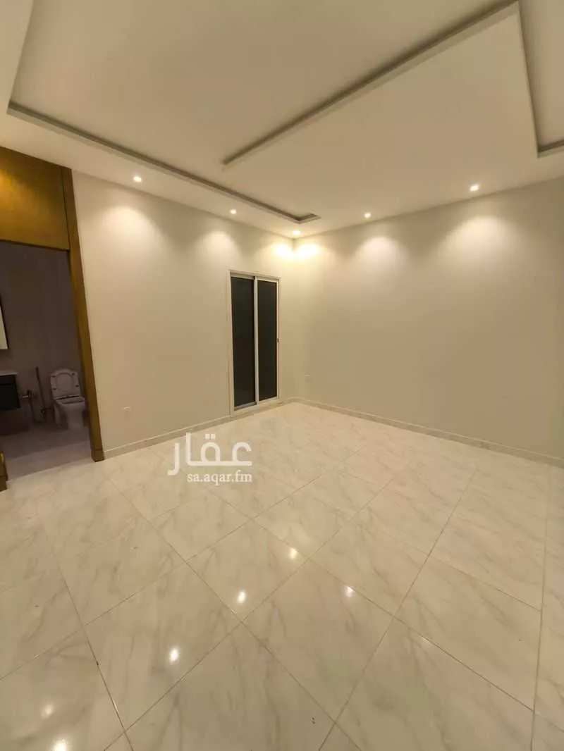 فيلا 18 غرف في العارض 3