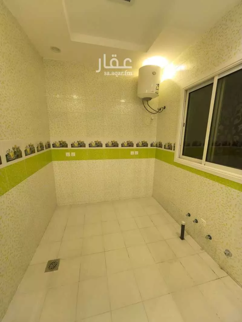 فيلا 18 غرف في العارض 5