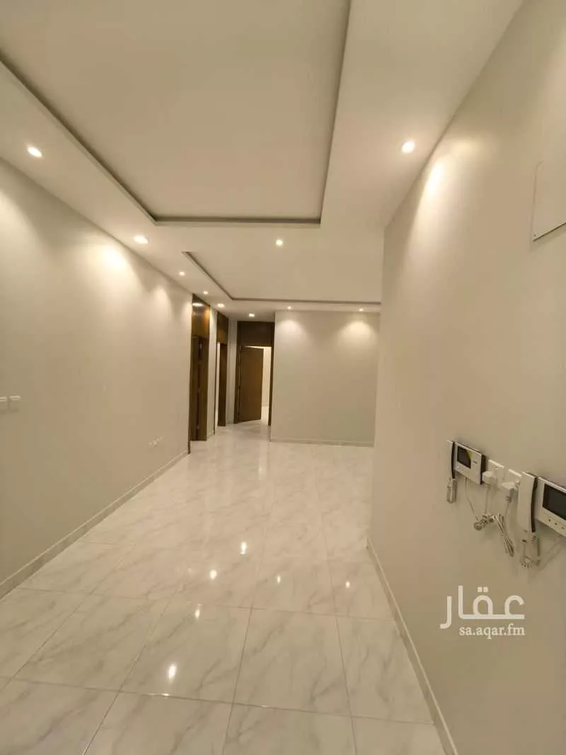 فيلا 18 غرف في العارض 6