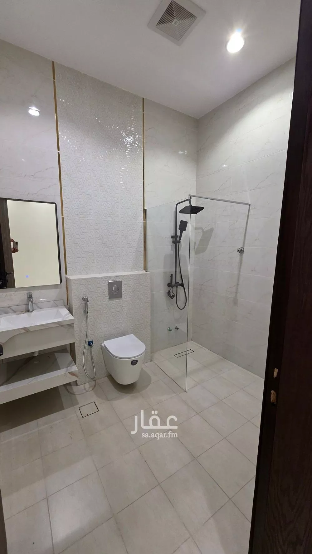 فيلا 4 غرف في الياقوت 14