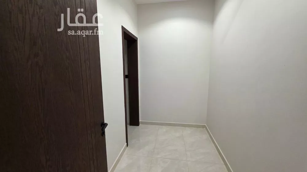 فيلا 4 غرف في الياقوت 10