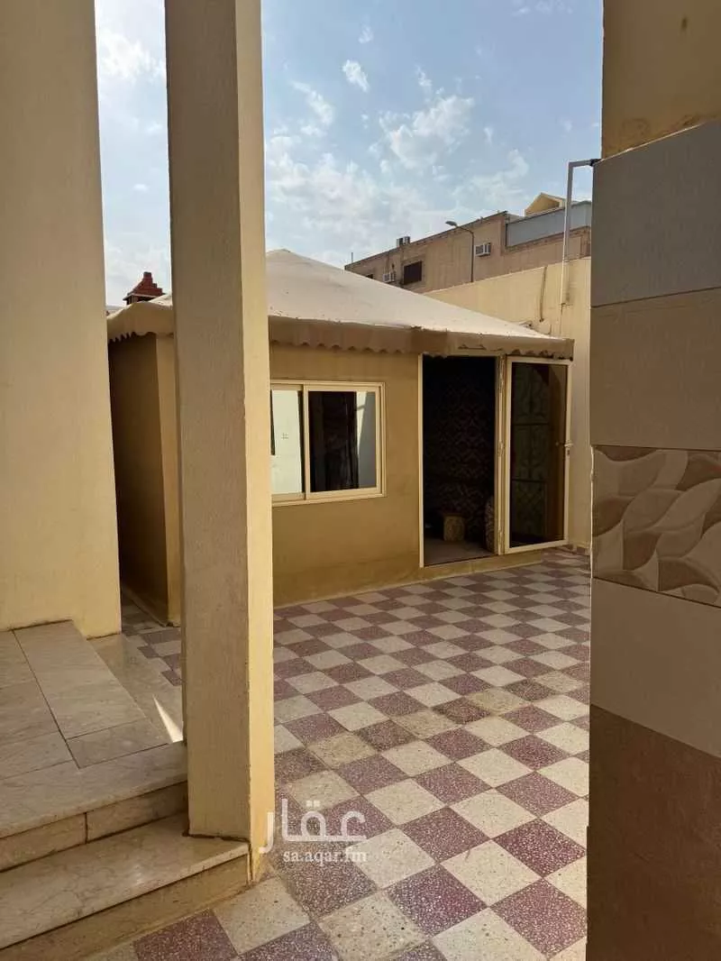6 bedroom villa in Ishbiliyah 11