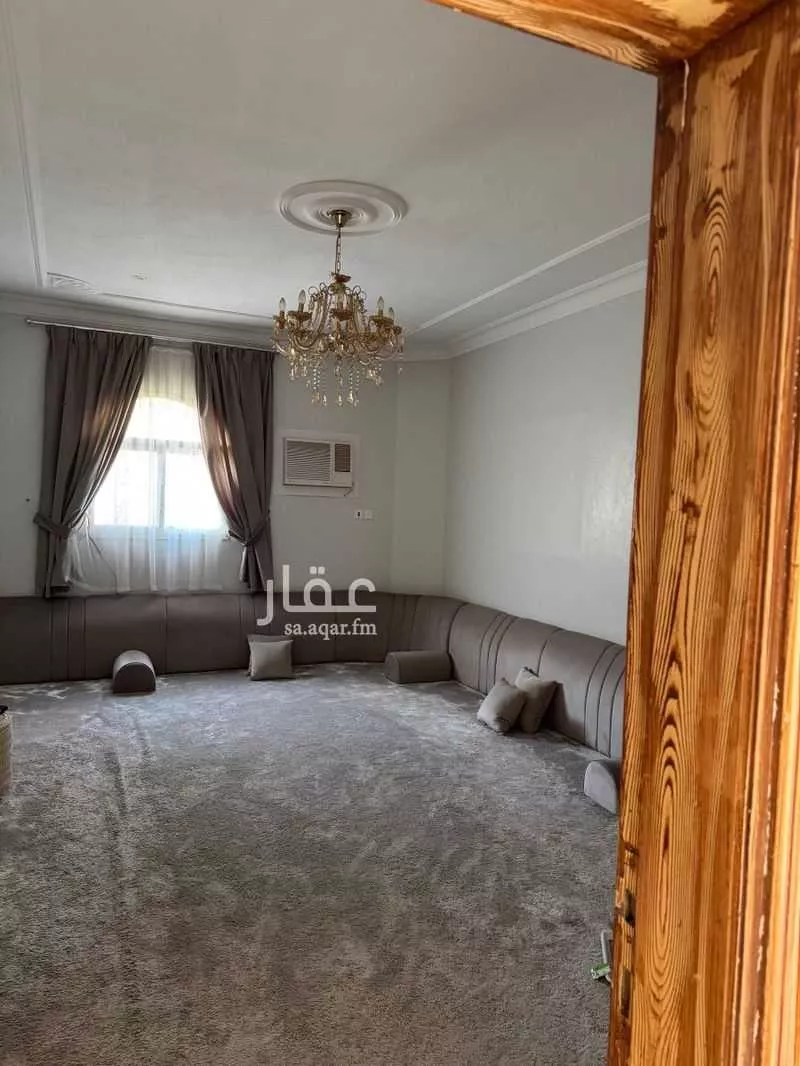 6 bedroom villa in Ishbiliyah 12