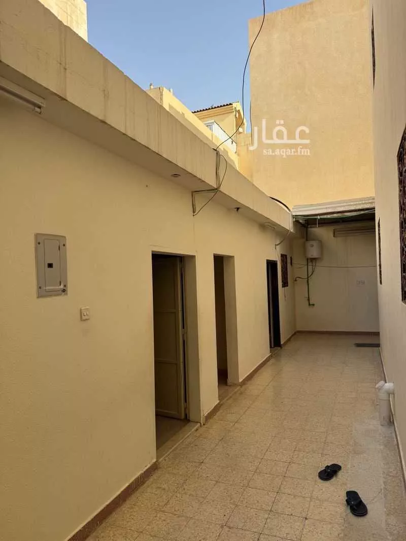 6 bedroom villa in Ishbiliyah 13