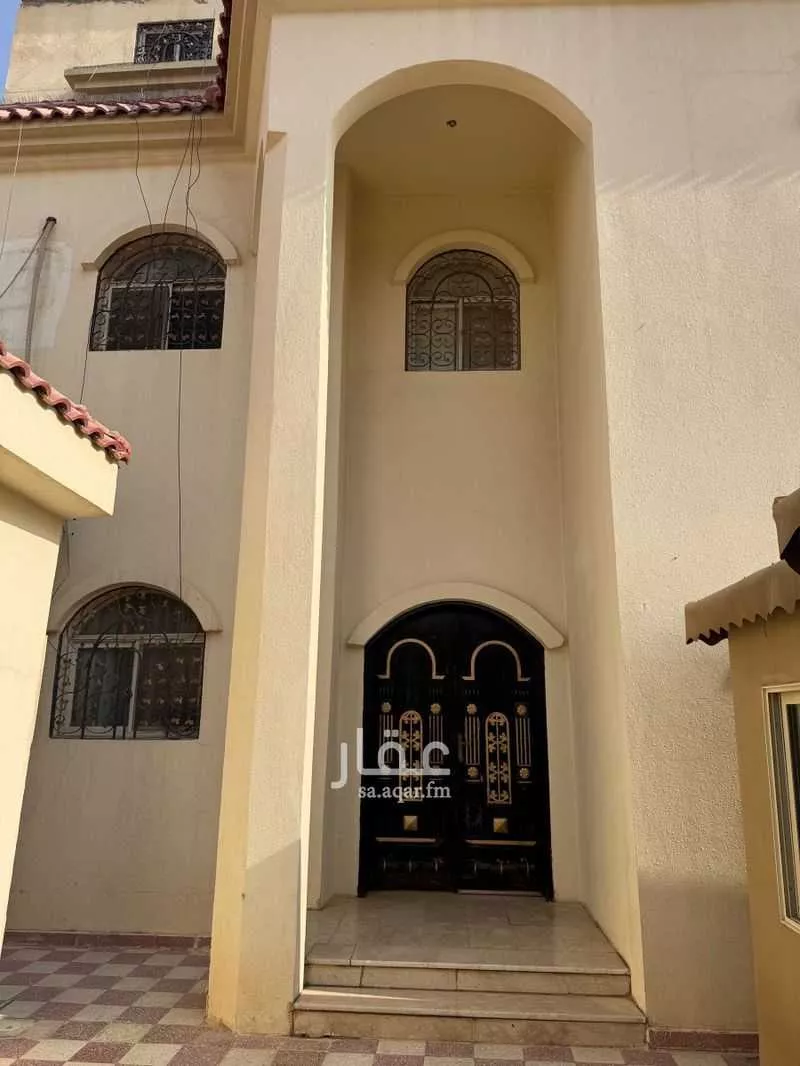 6 bedroom villa in Ishbiliyah 16