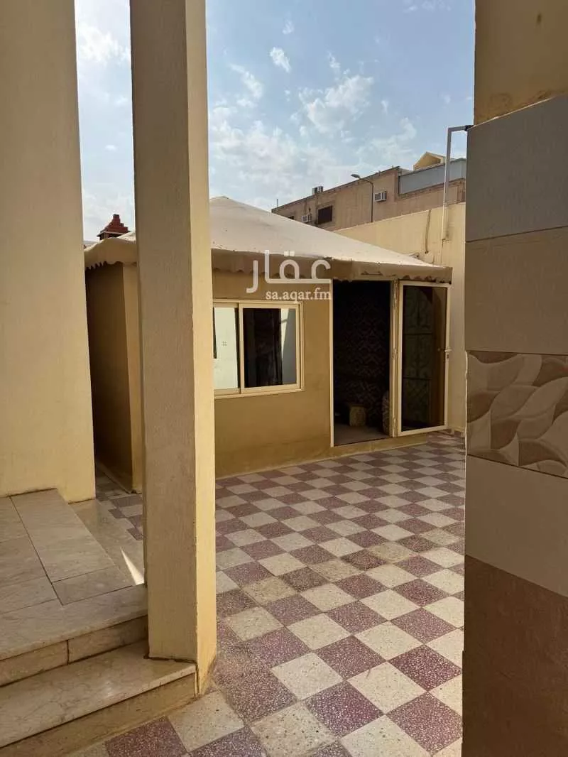 6 bedroom villa in Ishbiliyah 18
