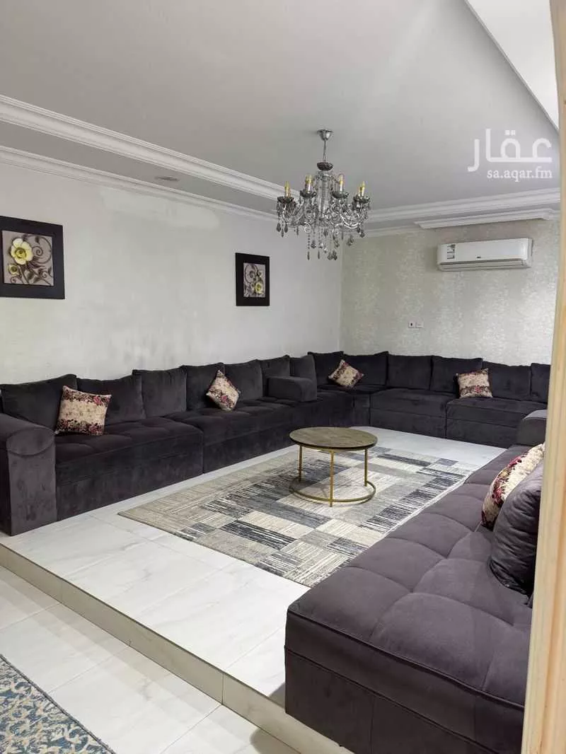 6 bedroom villa in Ishbiliyah 4