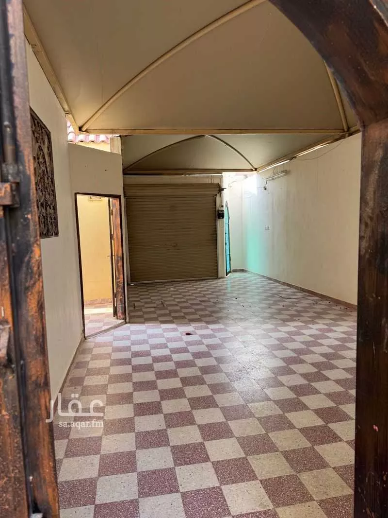 6 bedroom villa in Ishbiliyah 5