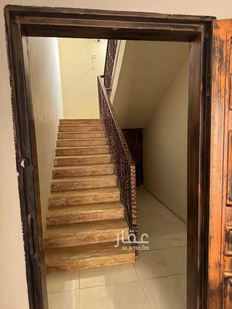 6 bedroom villa in Ishbiliyah 8