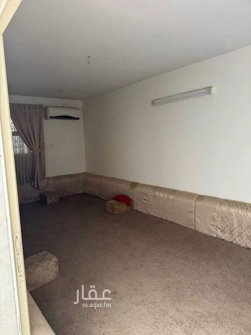 6 bedroom villa in Ishbiliyah 9
