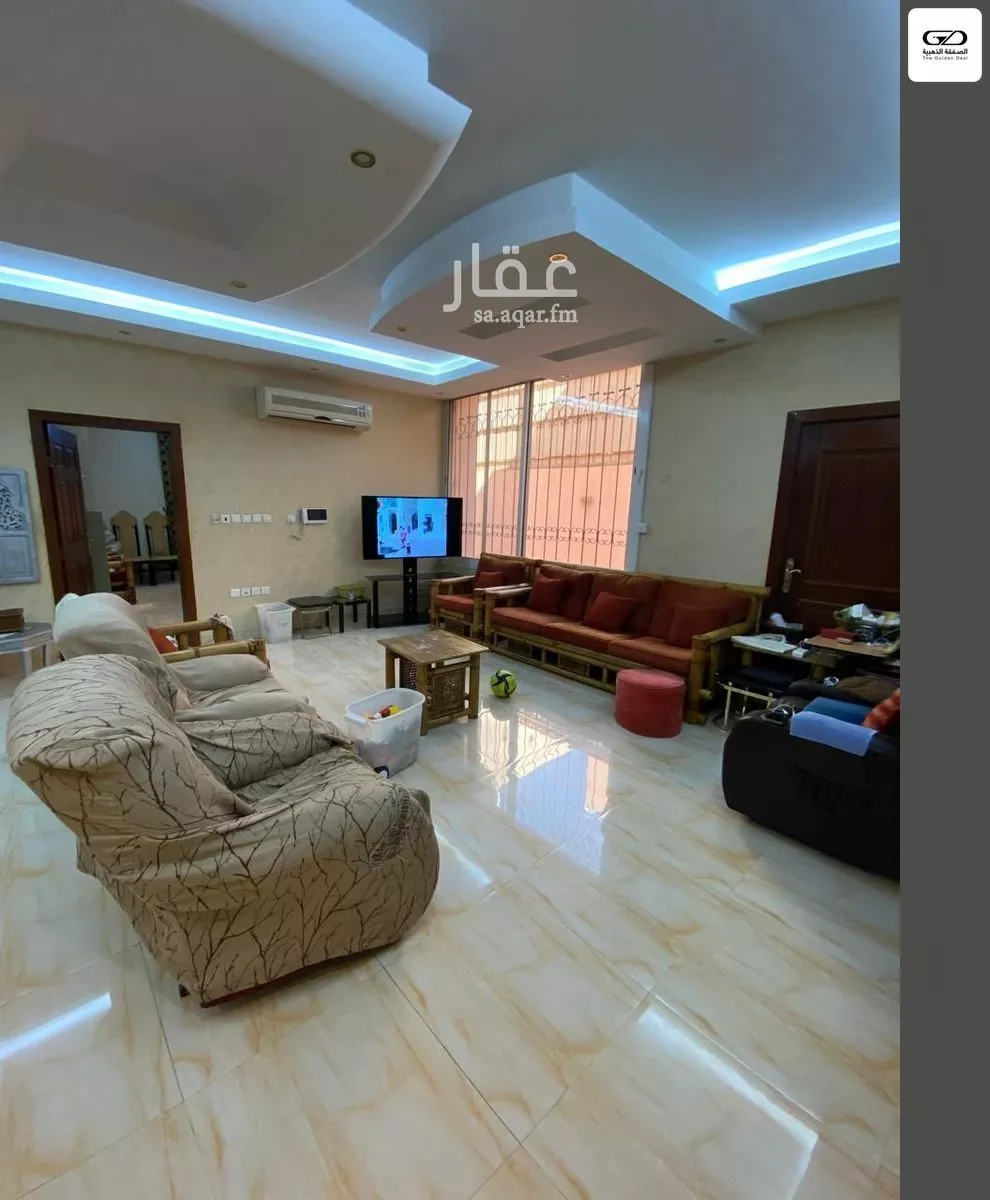 فيلا 6 غرف في البساتين 19