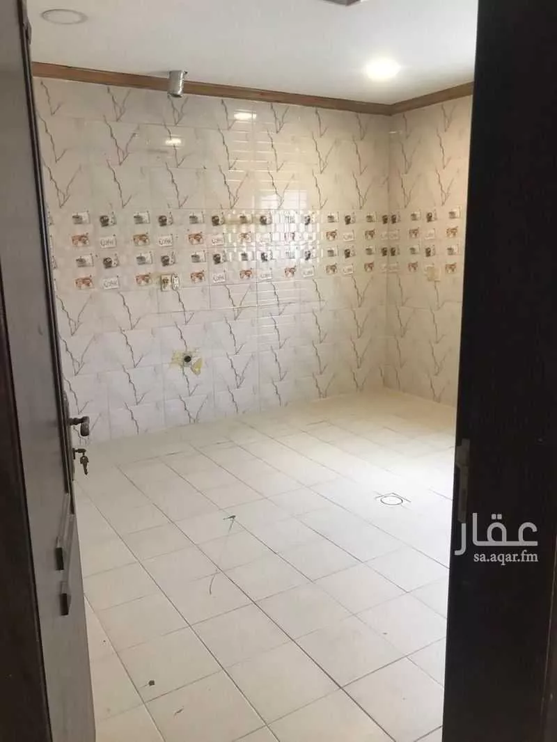 شقة 3 غرف في النور 10