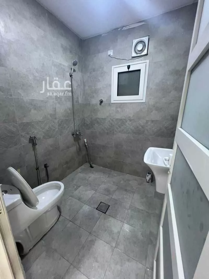عمارة 600 م² في الجلوية 6
