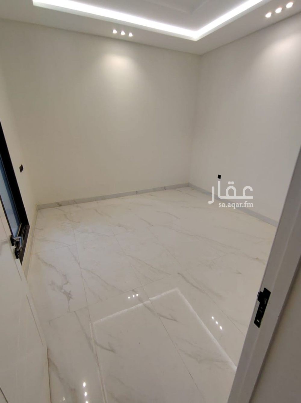 4 bedroom villa in Al Janadriyah, Riyadh 9