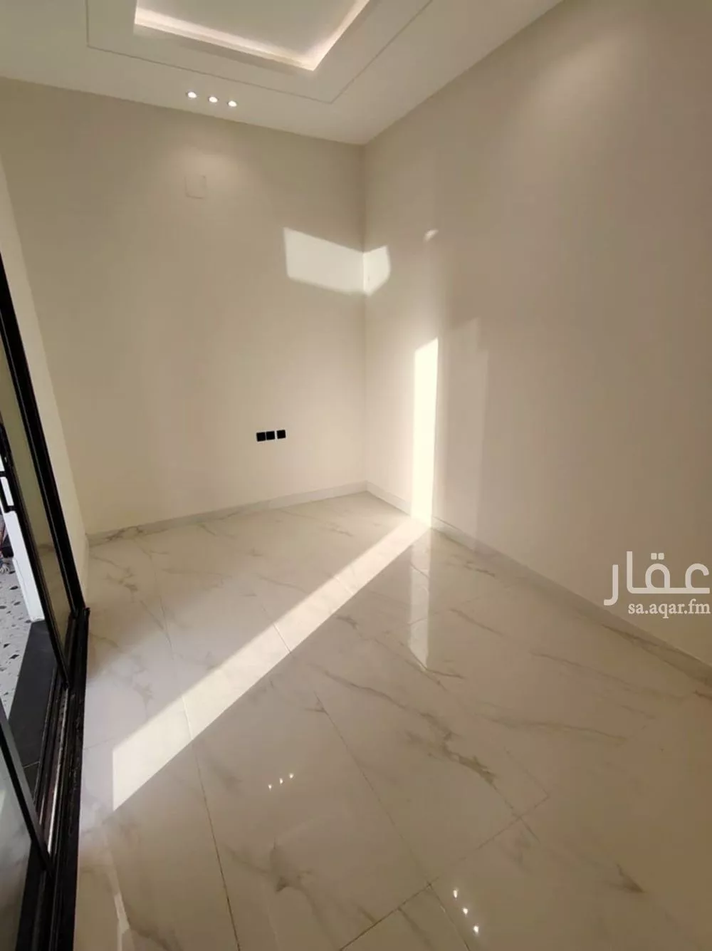 فيلا 4 غرف في الجنادرية 12