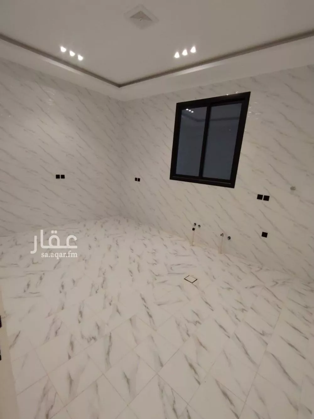 فيلا 4 غرف في الجنادرية 21