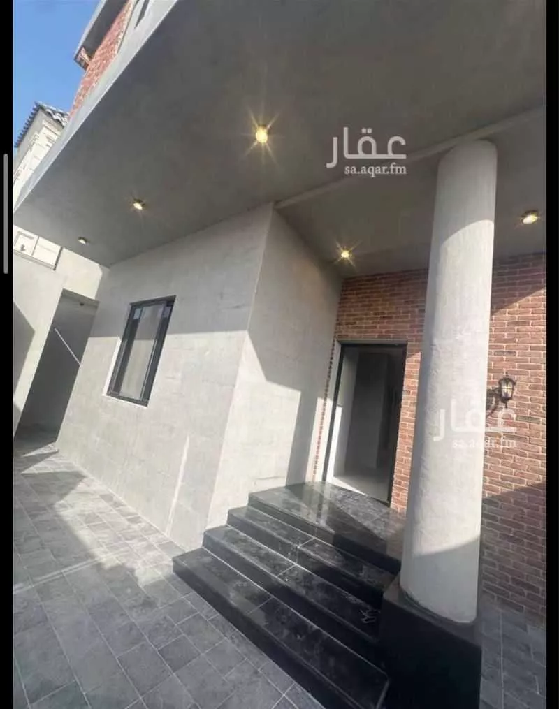 فيلا 4 غرف في السيف 2
