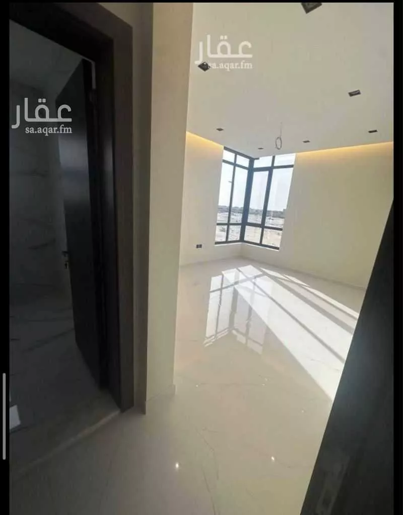 فيلا 4 غرف في السيف 11