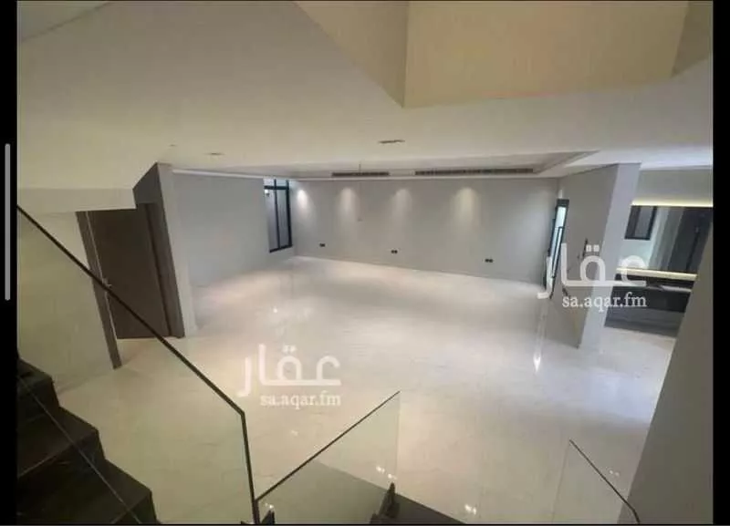 فيلا 4 غرف في السيف 4