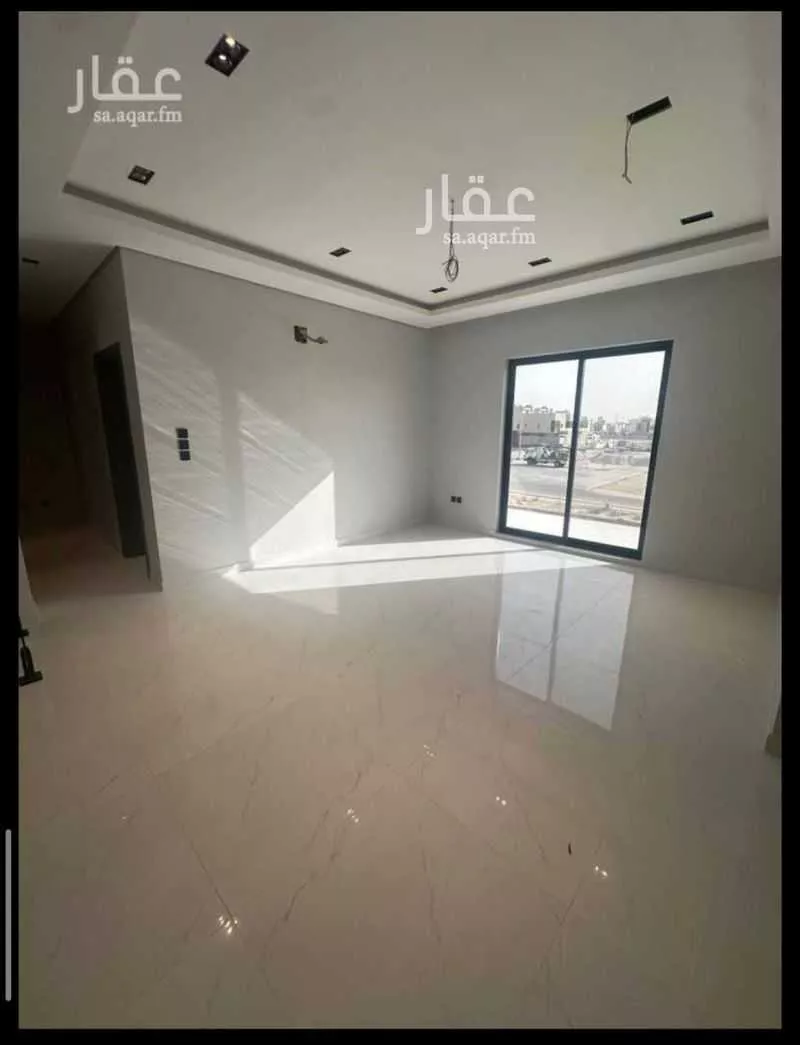 فيلا 4 غرف في السيف 9