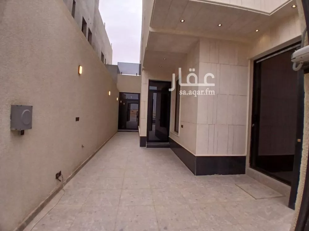فيلا 4 غرف في الرمال 22