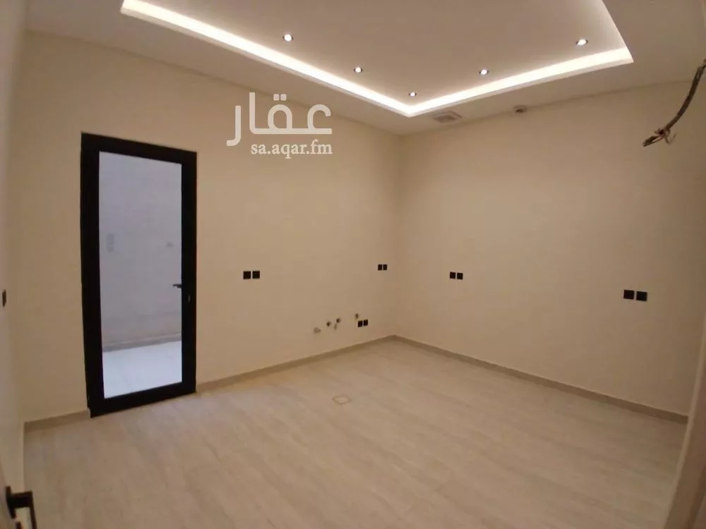 فيلا 4 غرف في الرمال 28