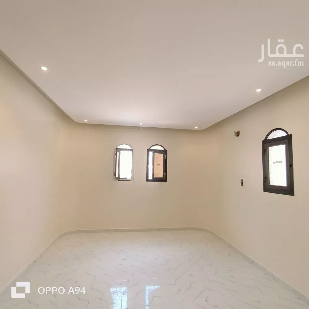 1 bedroom apartment in Dhahrat Al Badiah 3