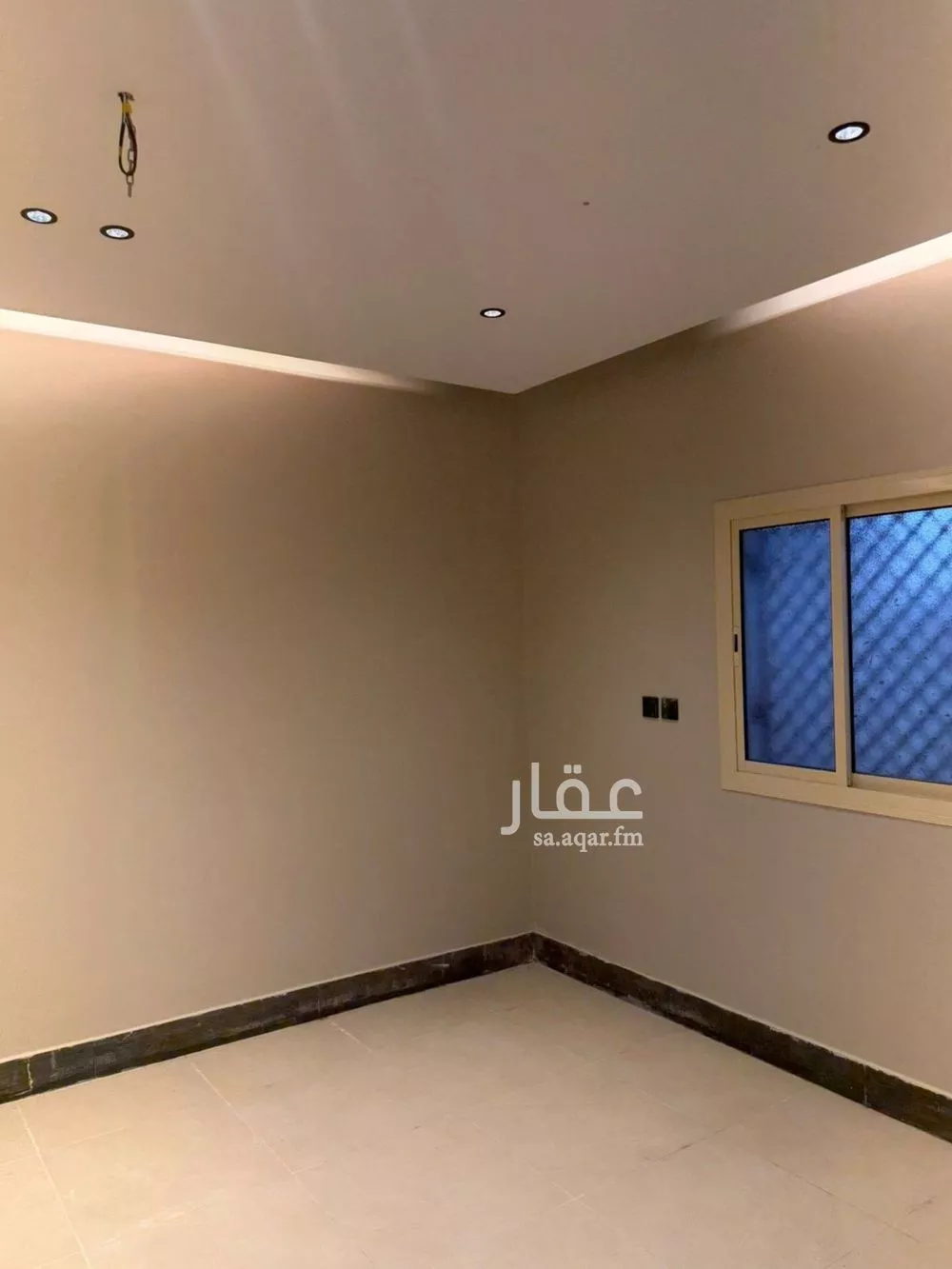 شقة 4 غرف في سكة الحديد 11