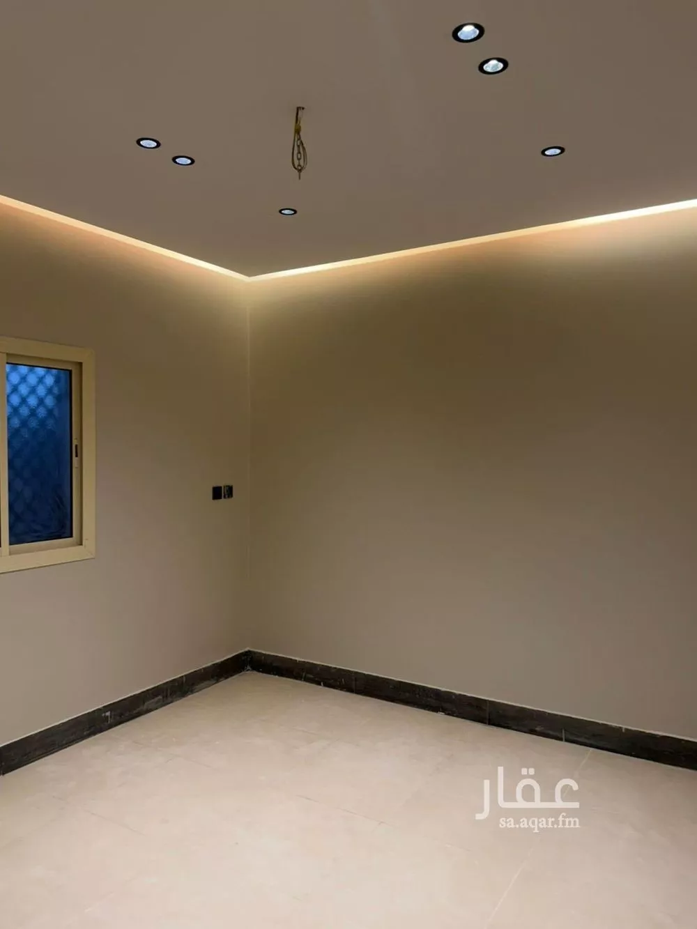شقة 4 غرف في سكة الحديد 18