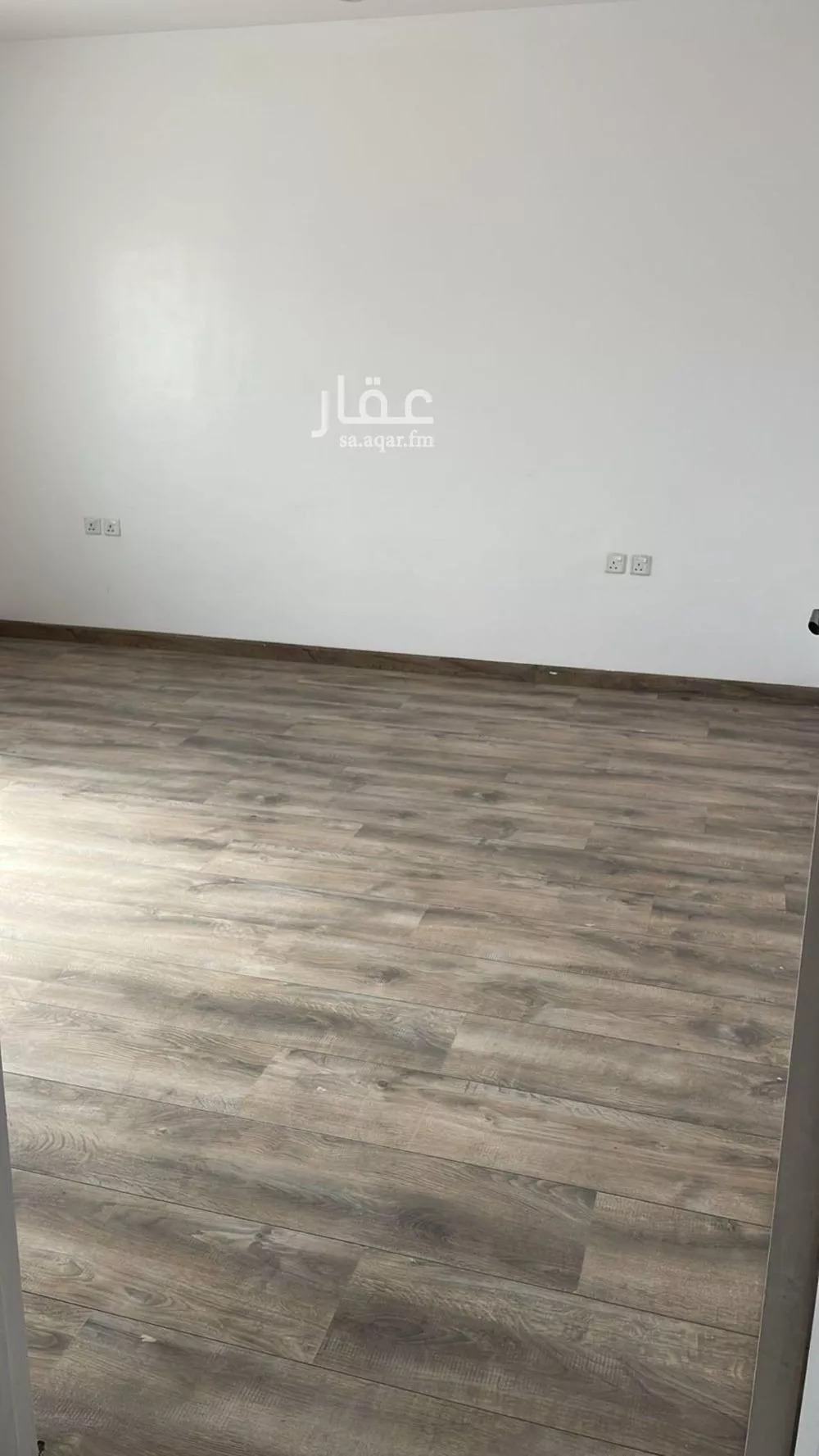 شقة 4 غرف في الملقا 3