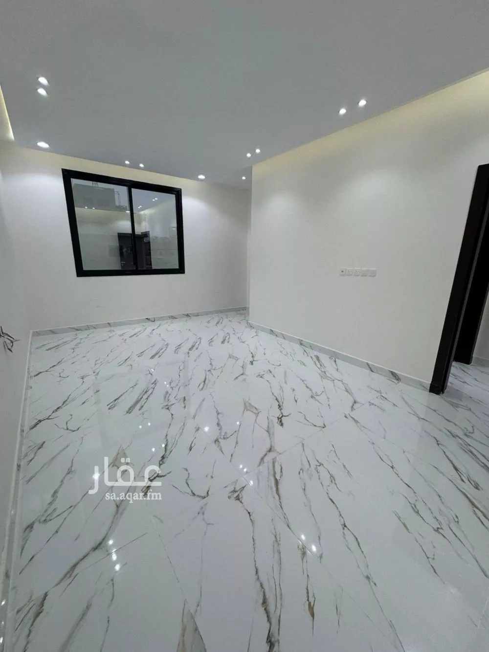 فيلا 5 غرف في العريجاء الغربية 7