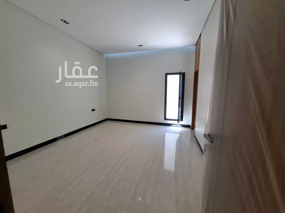 فيلا 6 غرف في الرمال 12