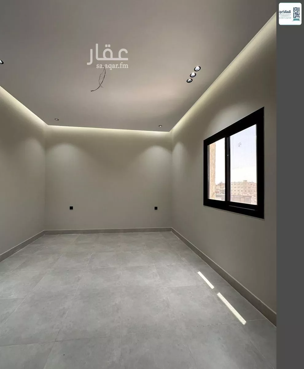 شقة 4 غرف في الروضة 4