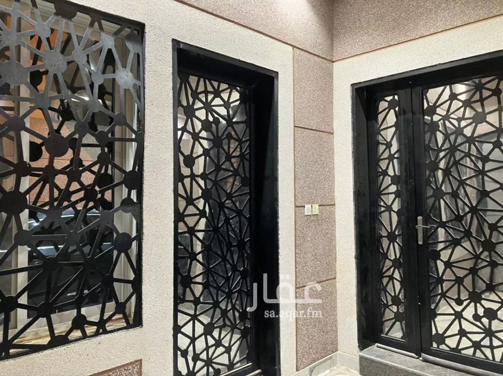 6 bedroom villa in Al Rimal 2