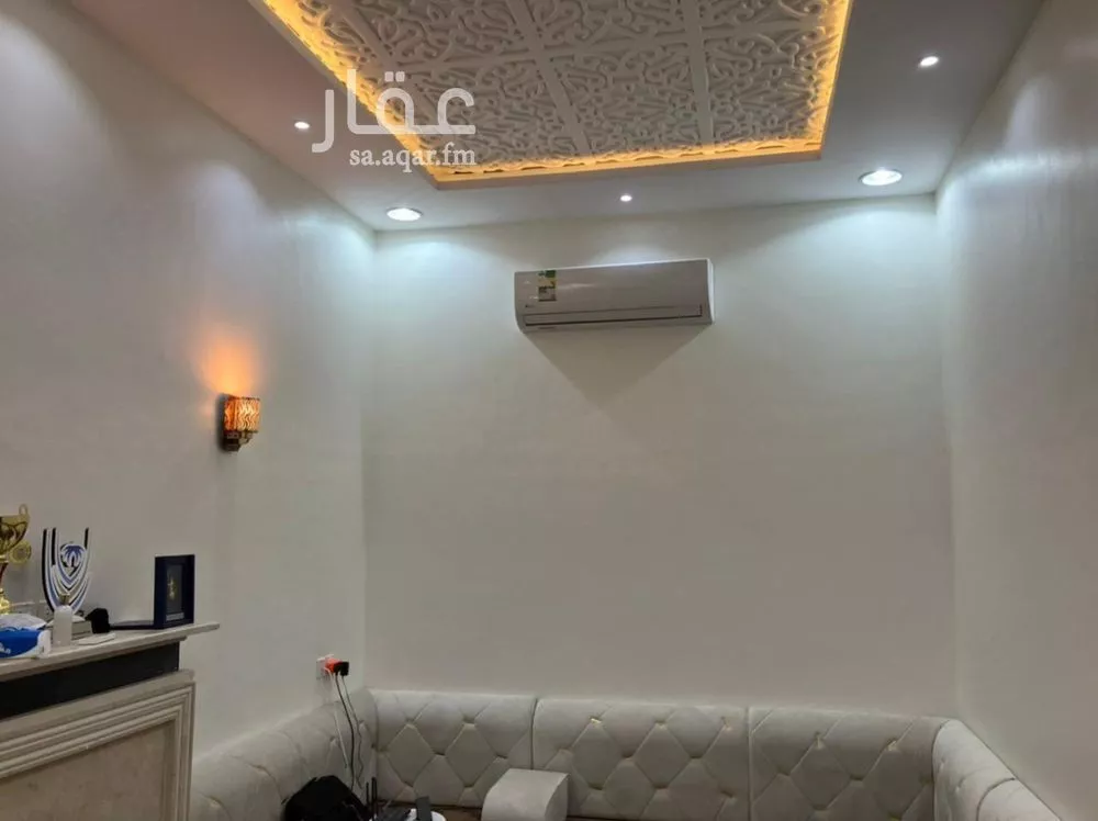 6 bedroom villa in Al Rimal 5