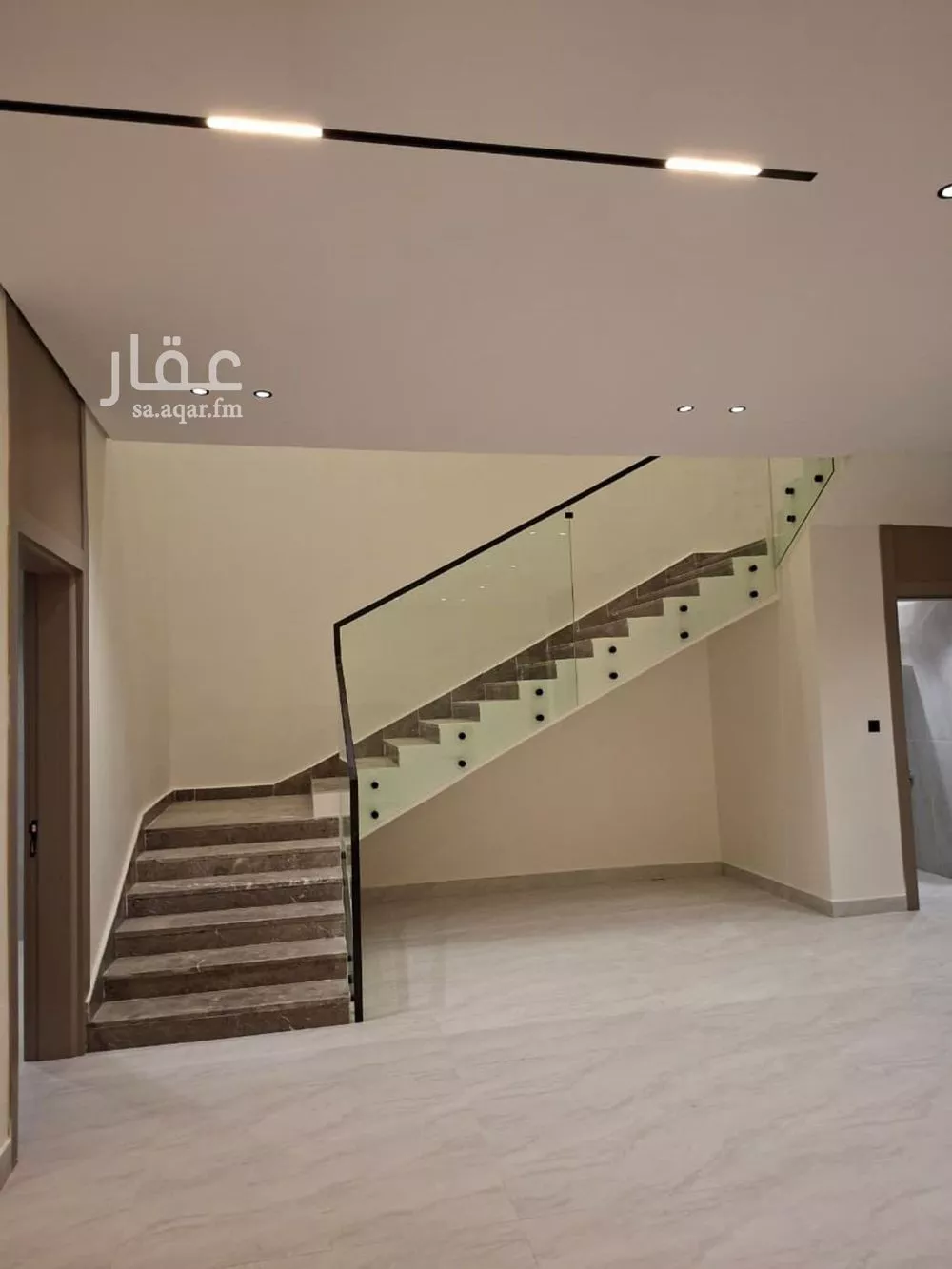 4 bedroom villa in Al Janadriyah 3