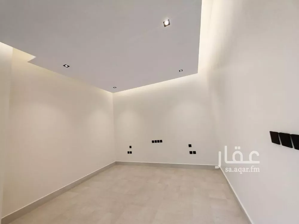 فيلا 5 غرف في الياسمين 15