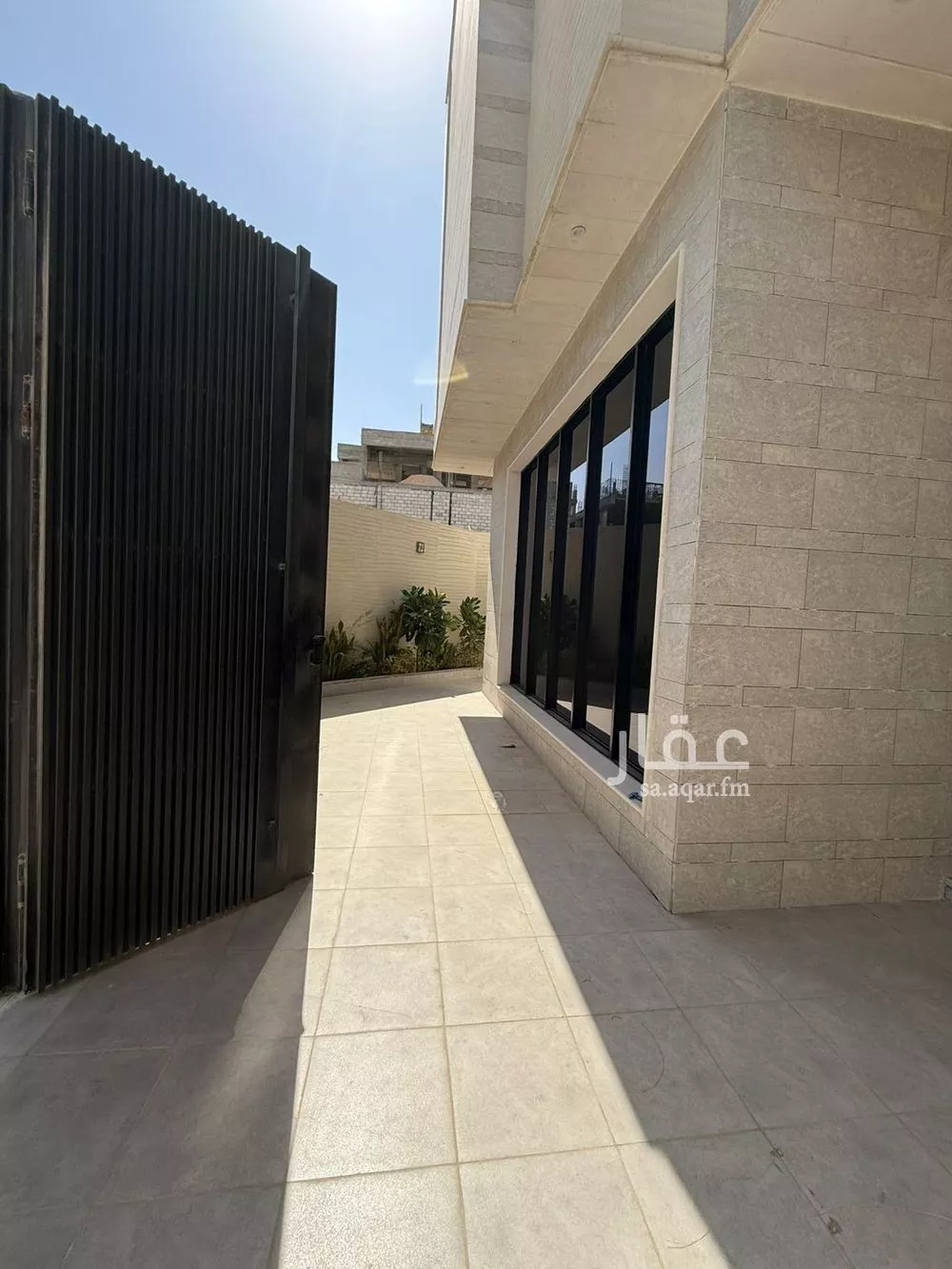 فيلا 5 غرف في النرجس 9