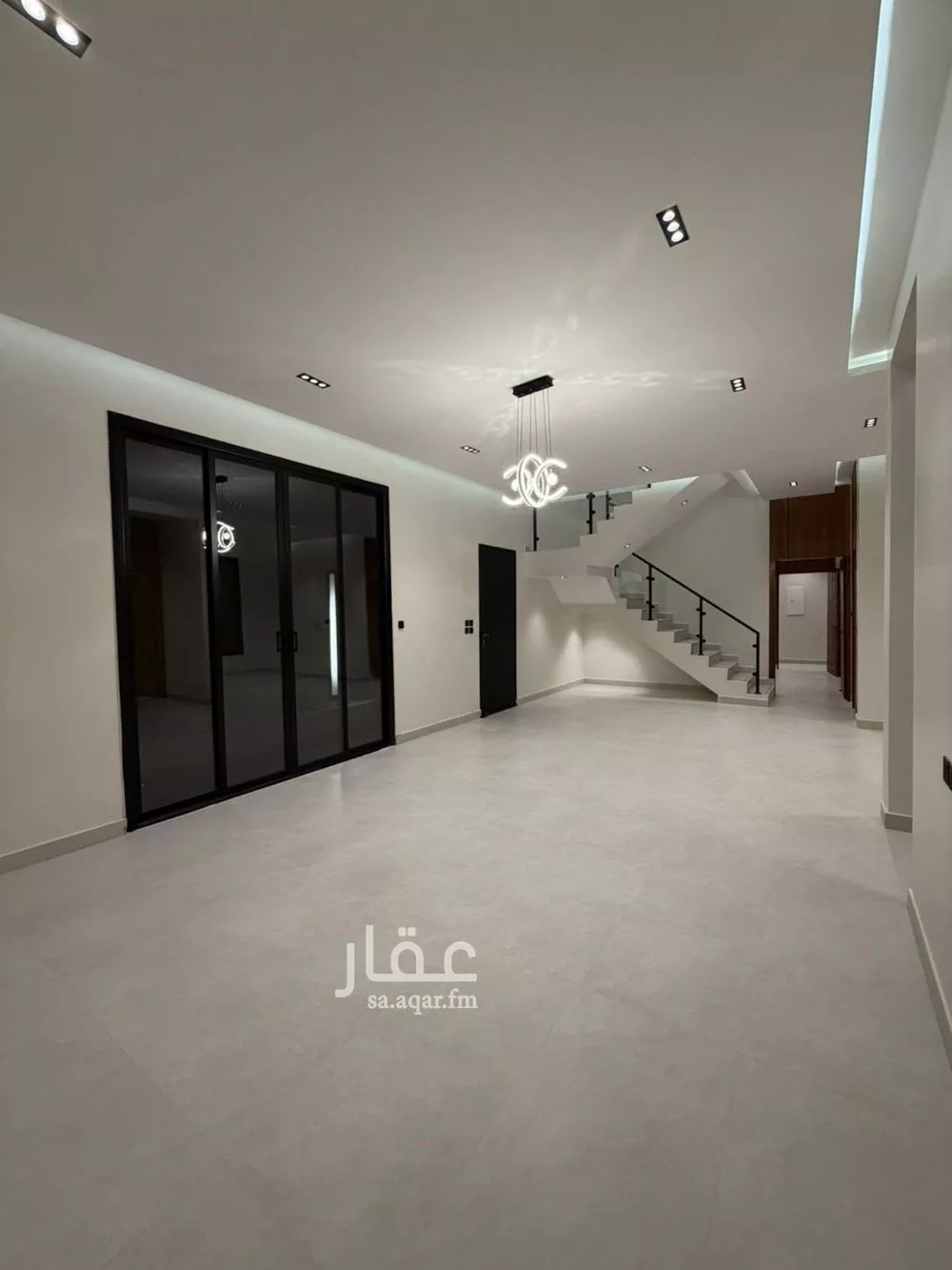 فيلا 5 غرف في الرمال 12