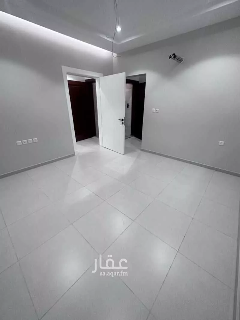 شقة 6 غرف في الواحة 5