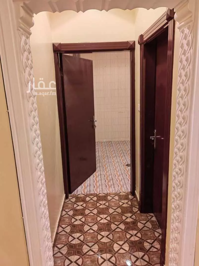 شقة 4 غرف في الشفا 6