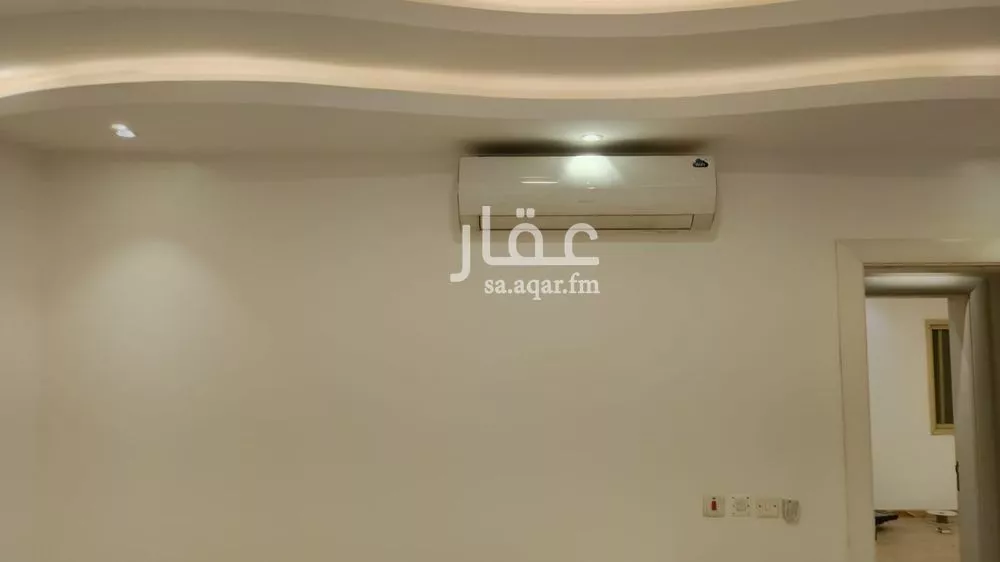 شقة 4 غرف في الملقا 4