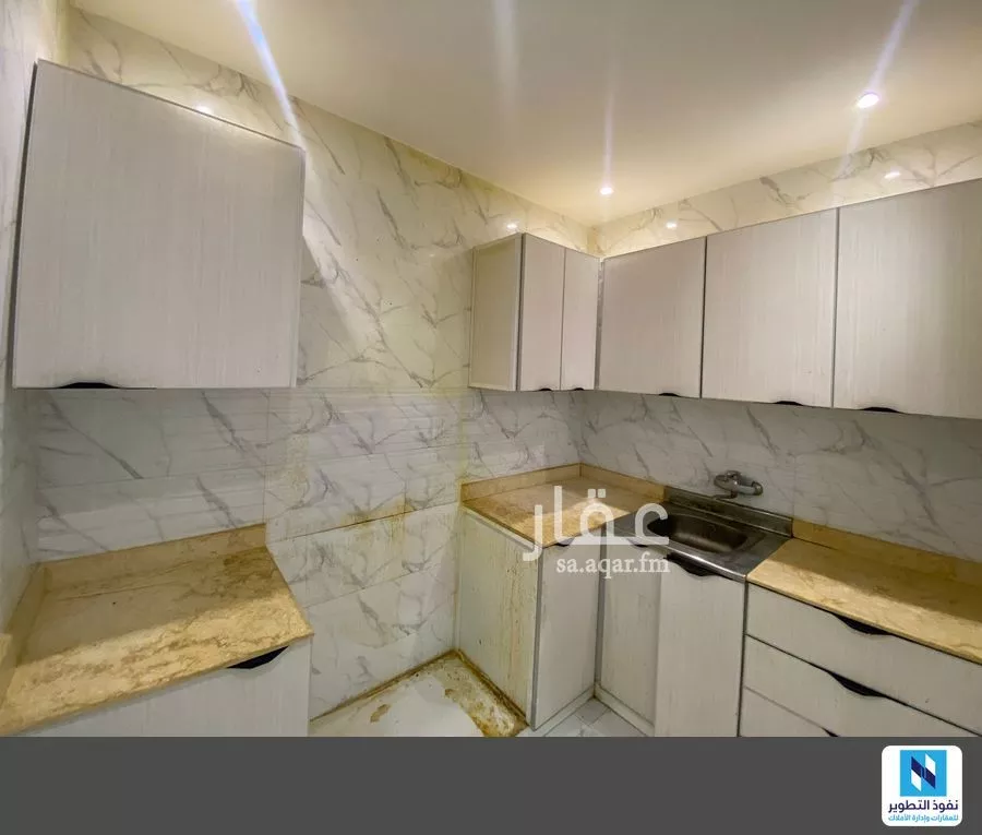 2 bedroom apartment in Granada 5