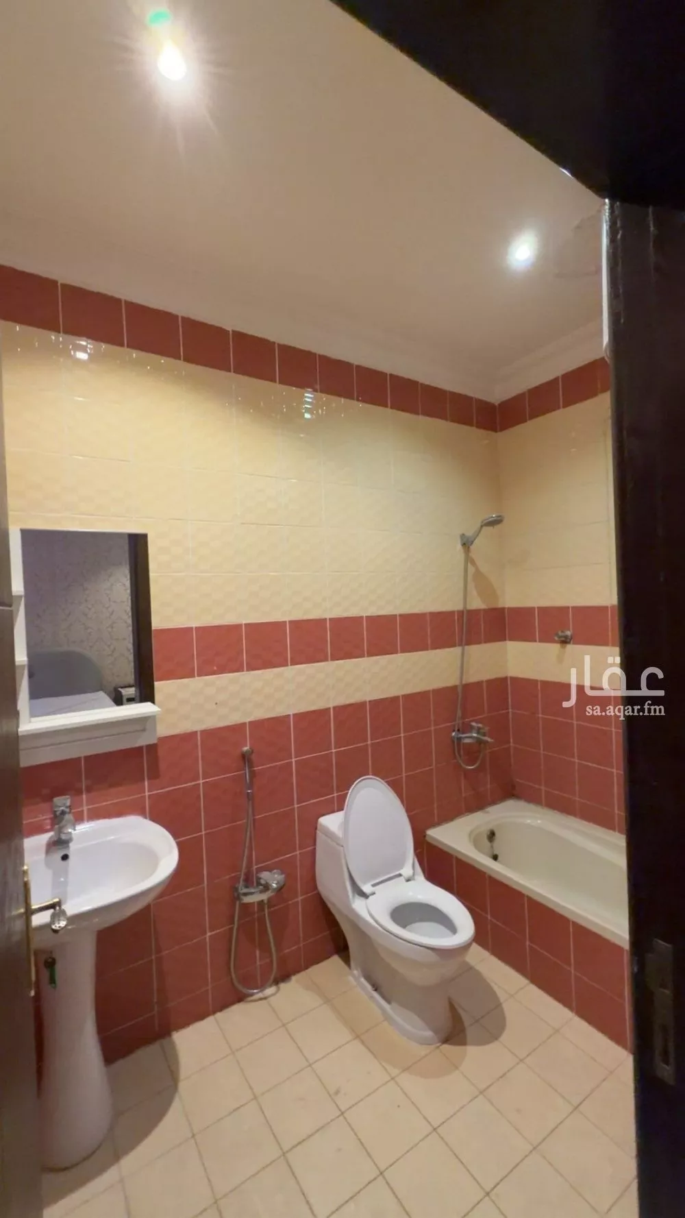 4 bedroom floor in Al Yasmin 9