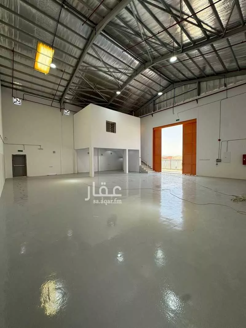 مستودع 400 م² في المصفاة 3