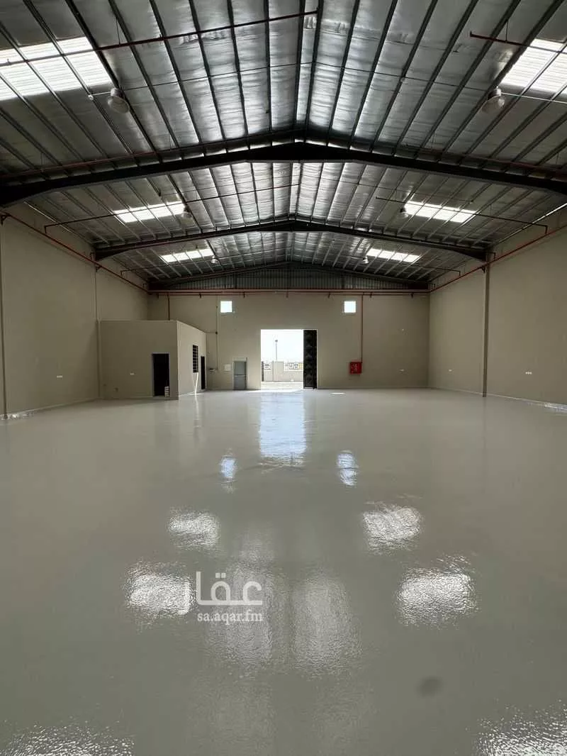 مستودع 750 م² في المصفاة 5