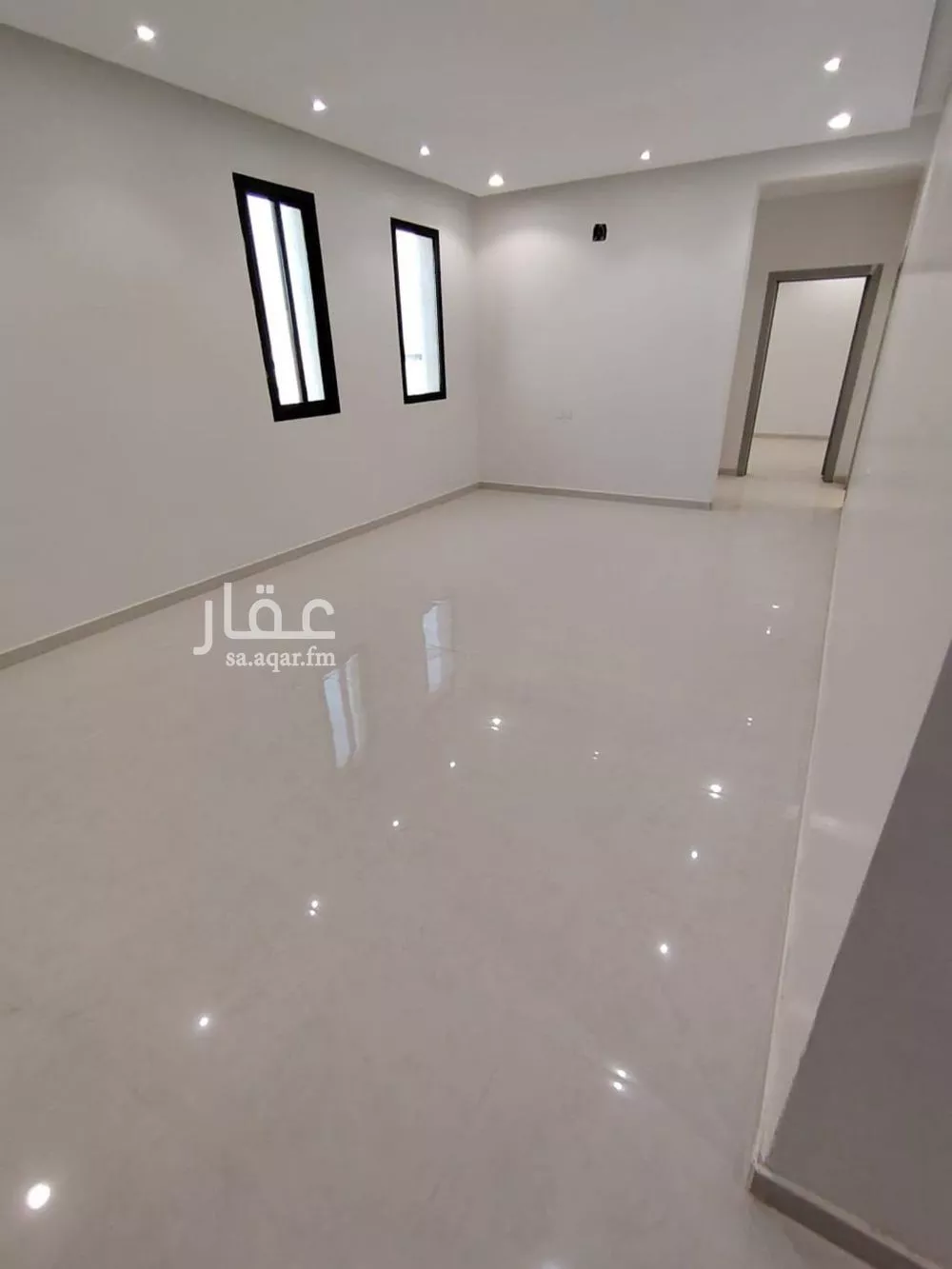 فيلا 10 غرف في الشرق 17