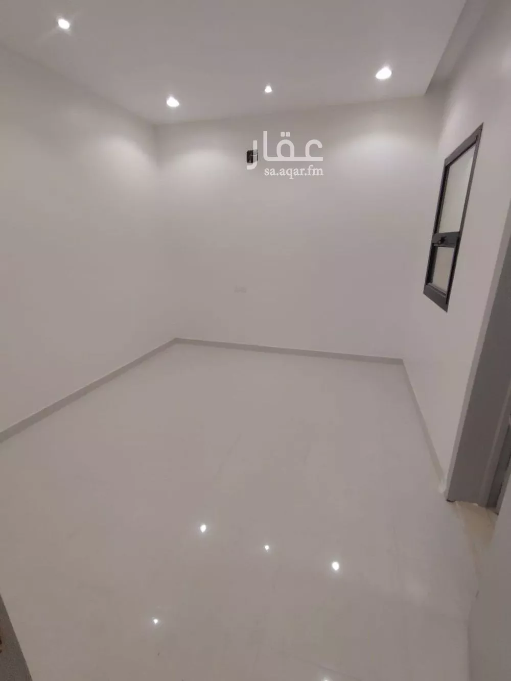 فيلا 10 غرف في الشرق 7