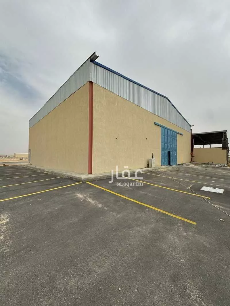 750 sqm warehouse in Riyadh 2