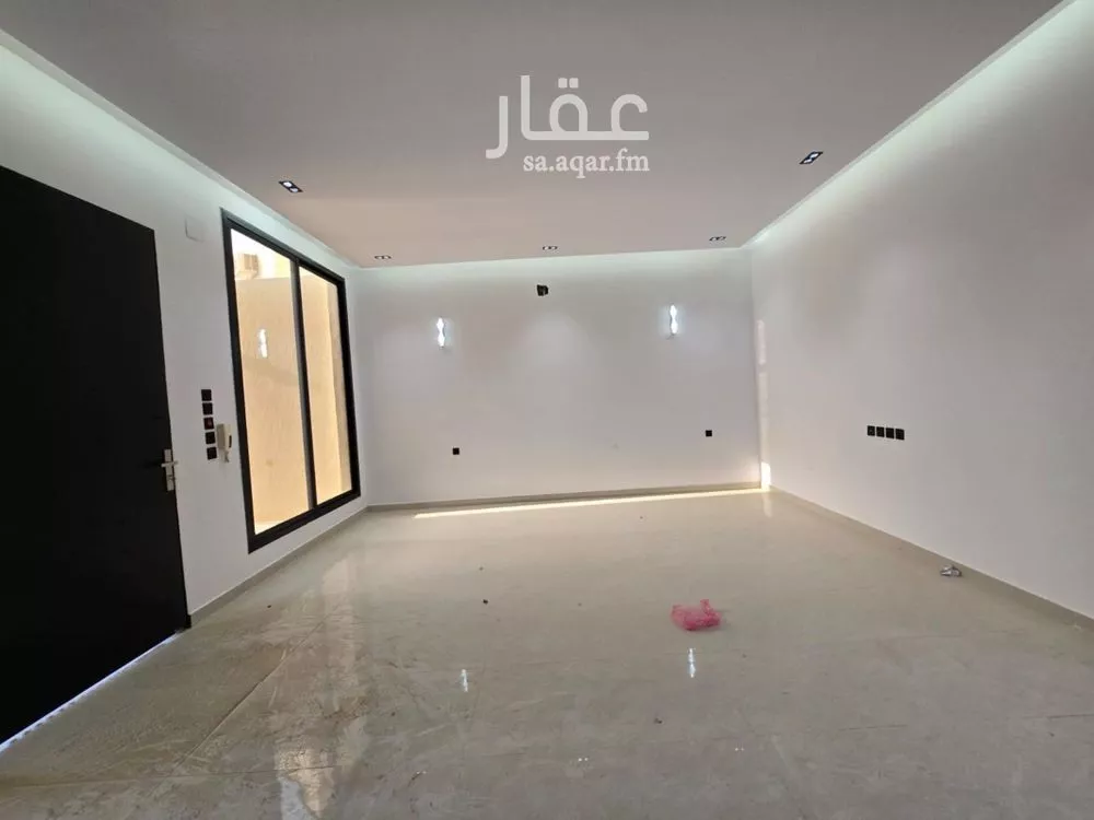 فيلا 5 غرف في طويق 11